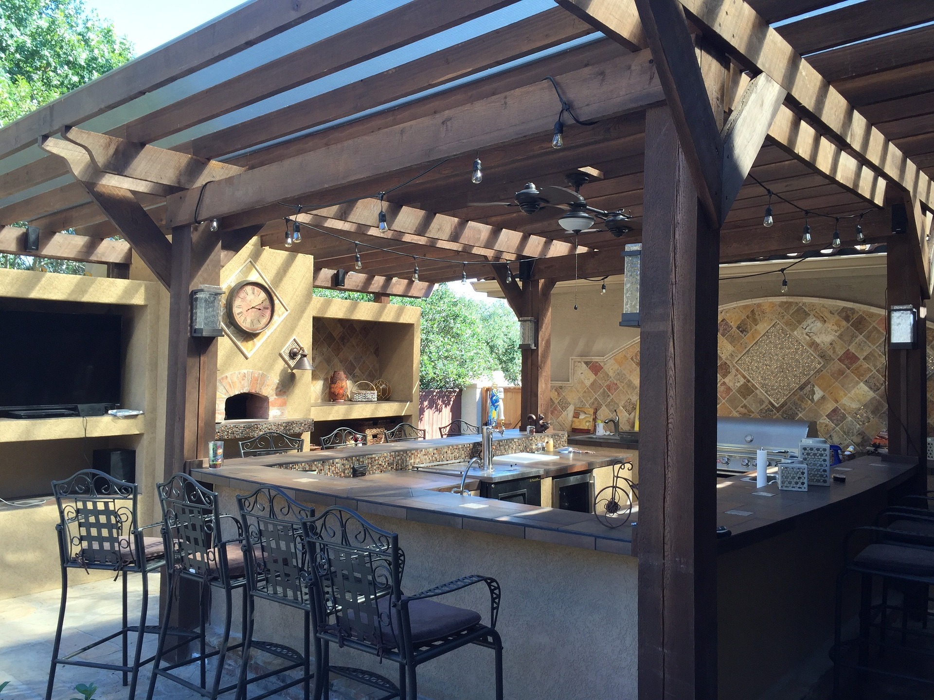 designing an outdoor kitchen